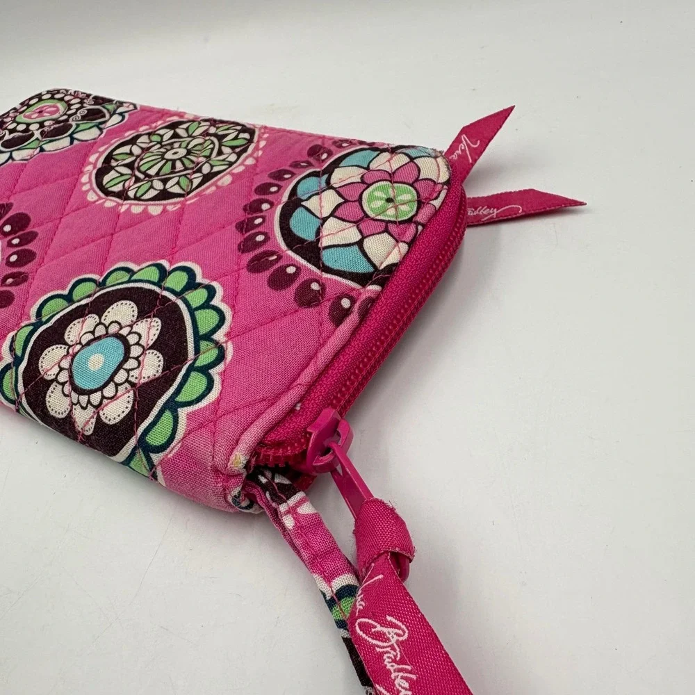 Vera Bradley Wristlet Wallet Womens OS Pink Good Plum Crazy Quilted Floral Zip